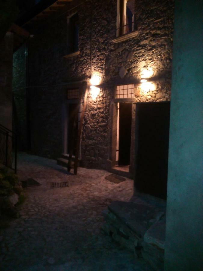 Antica Calvasino Hotel Lezzeno Exterior photo